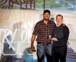 LUKE BRYAN RECEIVES SOUNDEXCHANGE HALL OF FAME AWARD